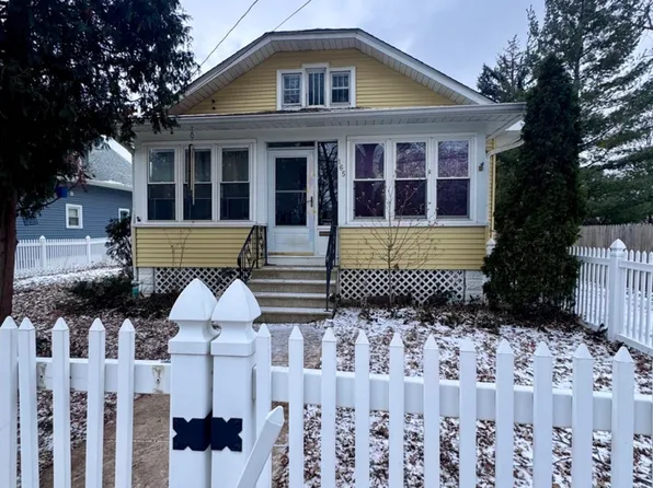 165 Franklin Ave, Aurora, IL 60506