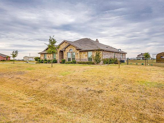 2nd image of 1124 Cashew Dr