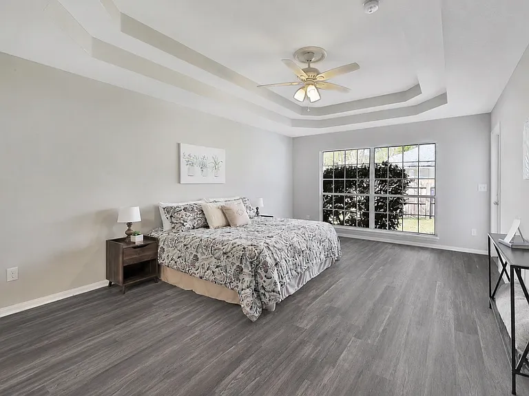 14581 Harewood Ct — Photo 10