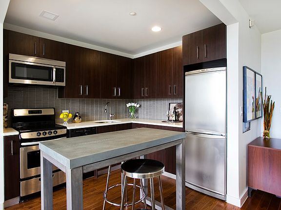 2nd image of 260 W 26th St APT 10T