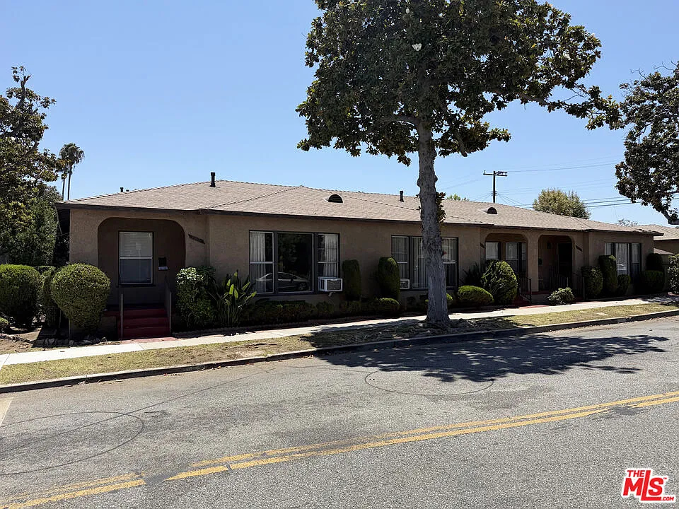 2 bed, 1.0 bath, 840 sqft, $2,850 — Photo 3