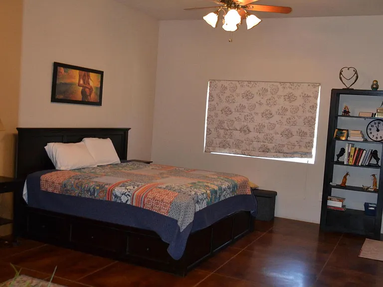5914 E Broadway Ave — Photo 17
