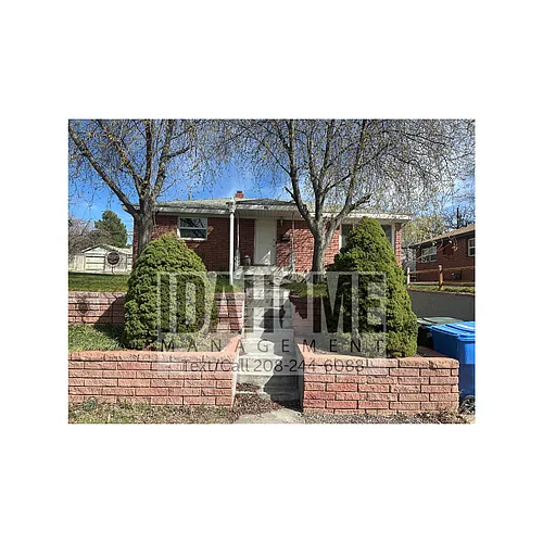 552 Euclid Ave Photo 1
