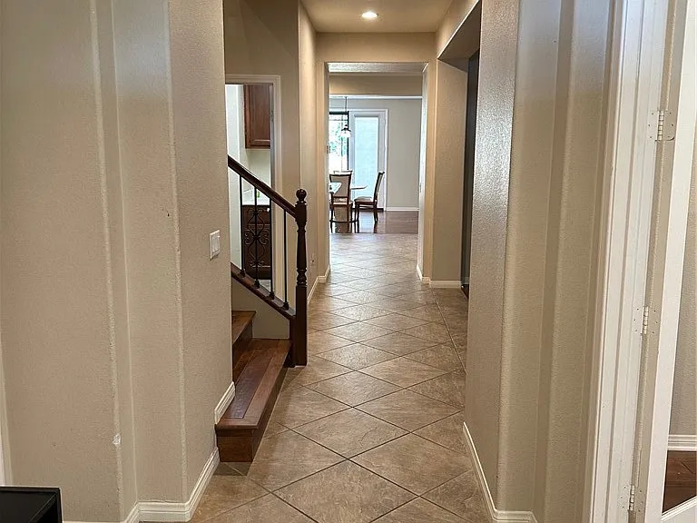 11743 Randolph Ct — Photo 2