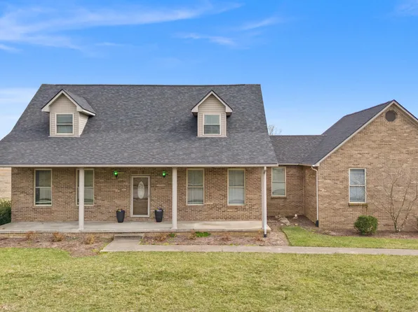 210 Candlewood Dr, Winchester, KY 40391