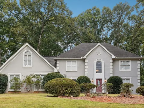 3511 Thunderwood Ln, Snellville, GA 30039
