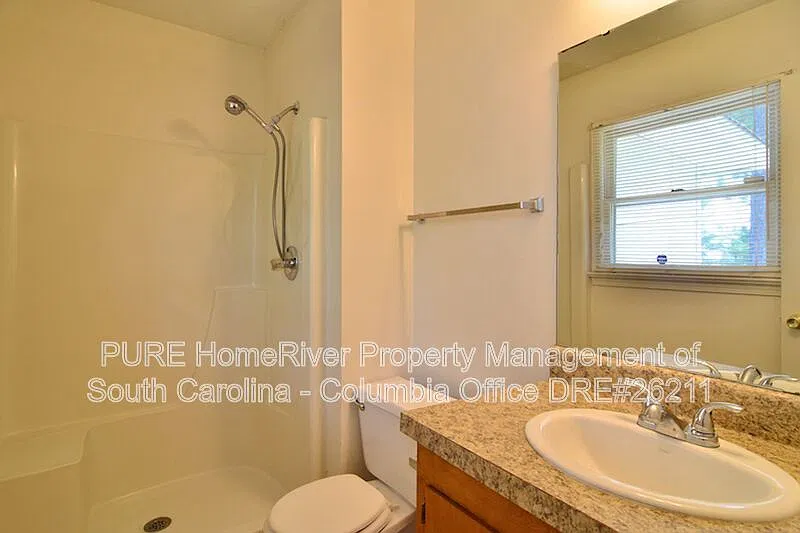 3 bed, 2.0 bath, 1200 sqft, $1,350 — Photo 4