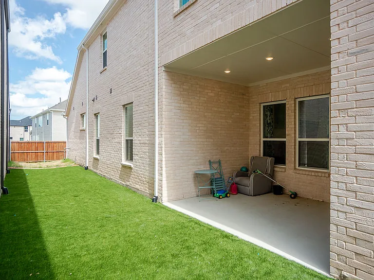 8869 Bailey St — Photo 34