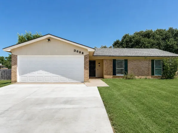 3008 Highgate Ln, Bedford, TX 76021