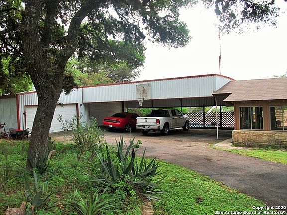 3rd image of 618 Oakleaf Dr
