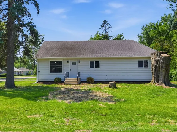 201 W 3rd St, Streator, IL 61364