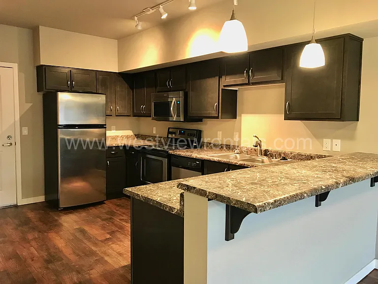 1010 Railroad Ave — Photo 427