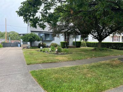 2116 E 40th St, Erie, PA, 16510