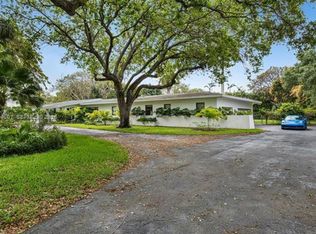 6220 SW 123rd Ter, Pinecrest, FL 33156