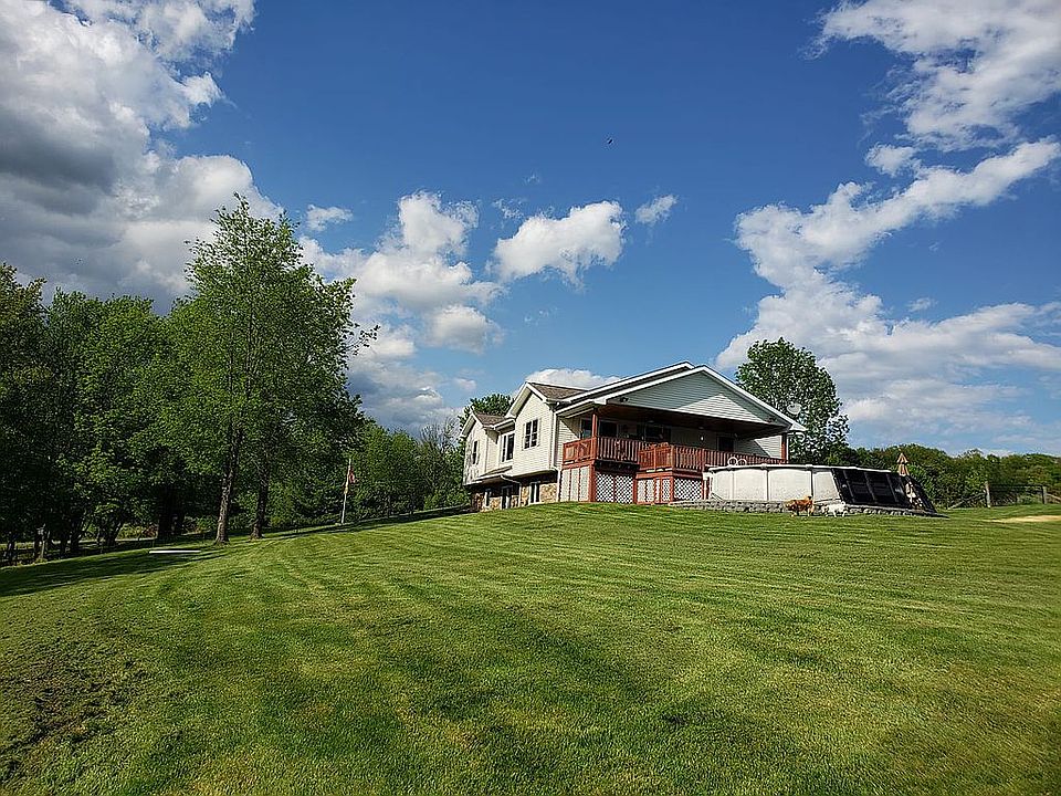 2nd image of 136 Highland Acres Acres