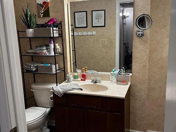 4th image of 3550 Watermelon Rd #483f38781