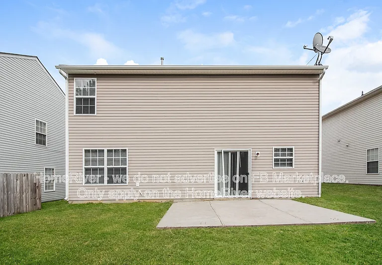 1740 Harland St — Photo 15