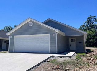 418 N Elliott St, Webb City, MO 64870