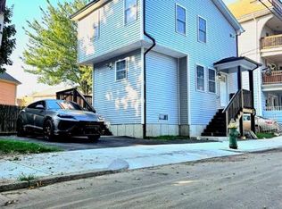 40 Daboll St, Providence, RI 02907