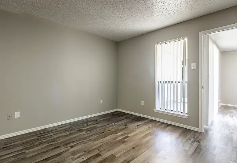 Your Dream Home Awaits! — Photo 6