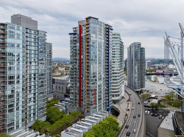 111 Georgia St W #2609, Vancouver, BC V6B 1T8