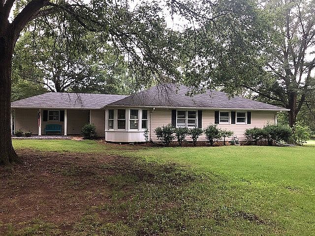 1st image of 230 Fairway Dr