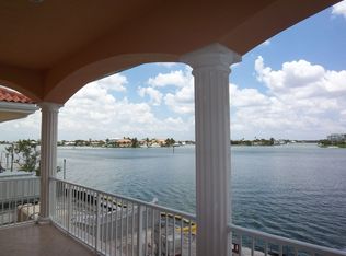 8647 Boca Ciega Dr, Saint Pete Beach, FL 33706