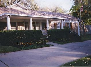 1222 Fulton Dr, Irving, TX 75060