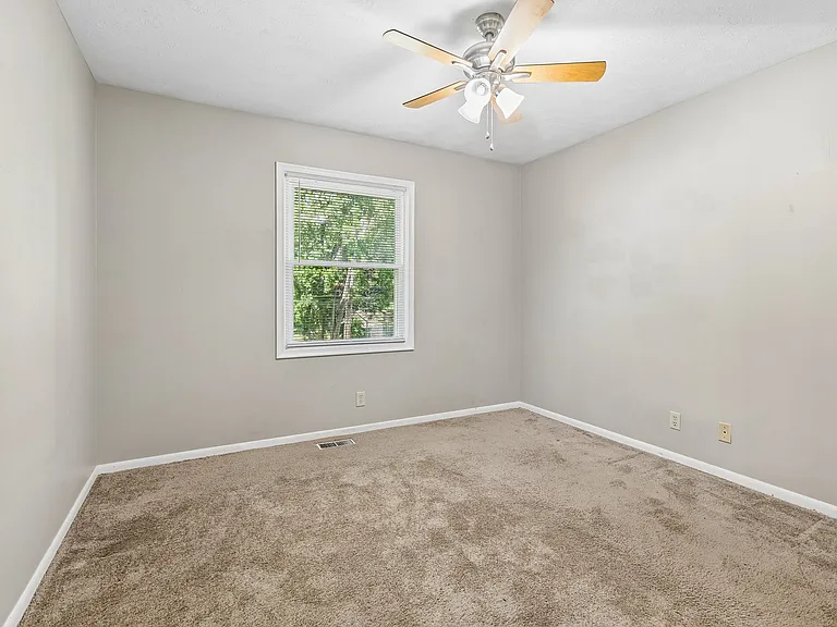 9330 Miami St — Photo 11