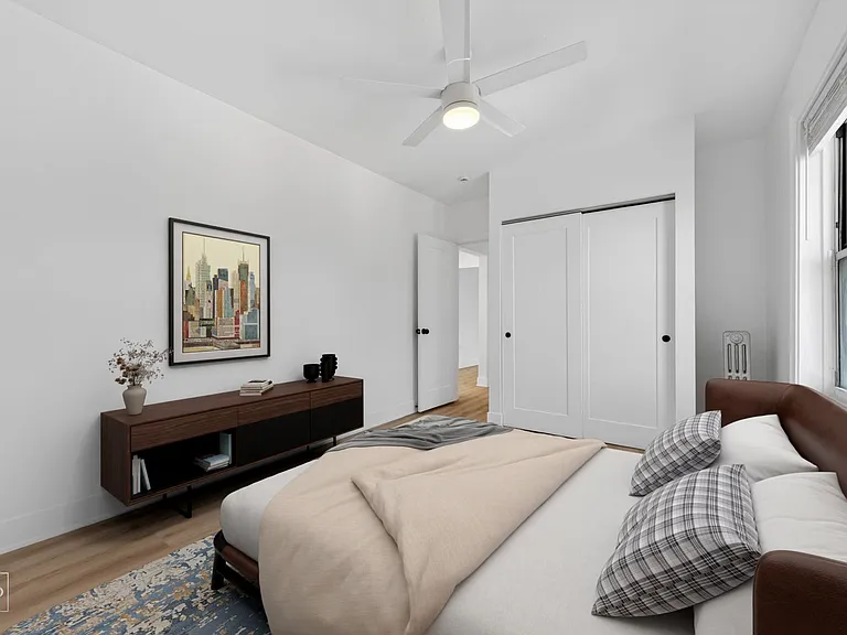 6310 N Artesian — Photo 35