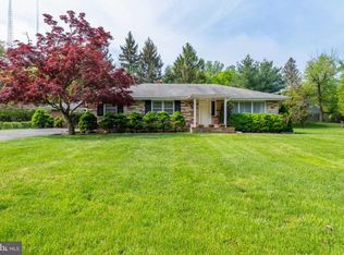 2007 Fernglen Way, Catonsville, MD 21228