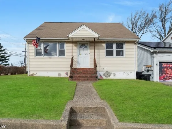 101 Martha Ave, Elmwood Park Boro, NJ 07407