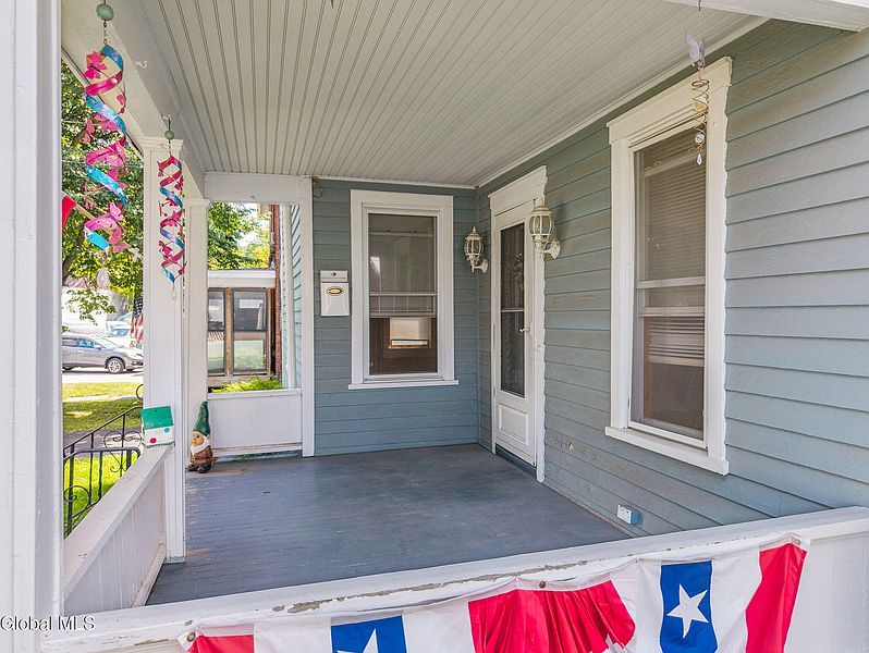 5th image of 127 France Lane