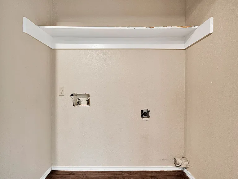 9514 Veronica St — Photo 7