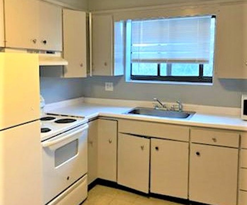 1st image of 99 Melrose St APT 15