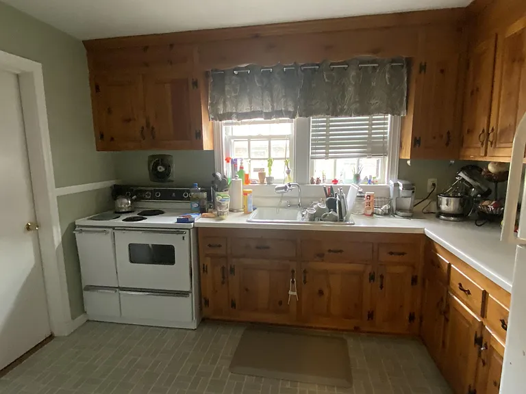 6518 Park Ave — Photo 3