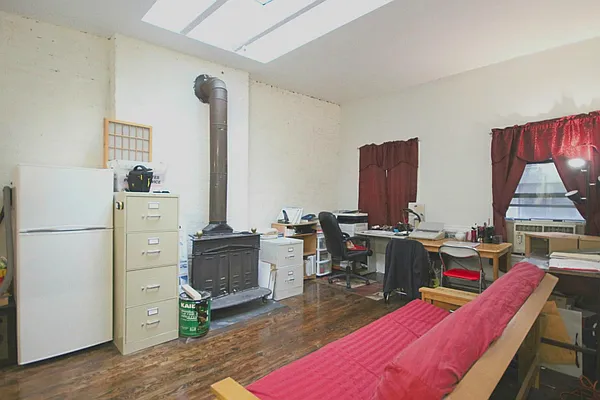 Rented by Keller Williams NYC | media 16