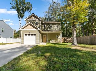 707 Goosley Rd, Yorktown, VA 23690