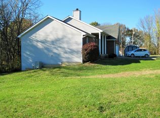 241 Hickory Woods Dr, Taylorsville, KY 40071