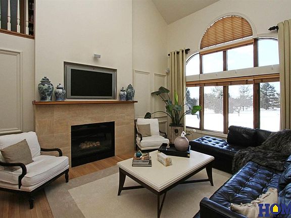 5th image of 5501 Bridle Ln