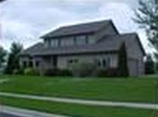 107 S 6th St, Cedar Grove, WI 53013