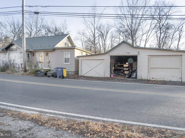 935 Park Pl, Mechanicsburg, PA 17055