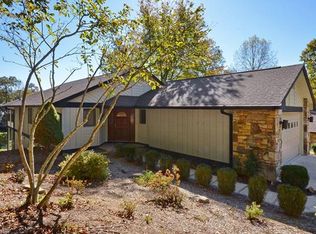 3060 Golfside Ln, Hendersonville, NC 28739