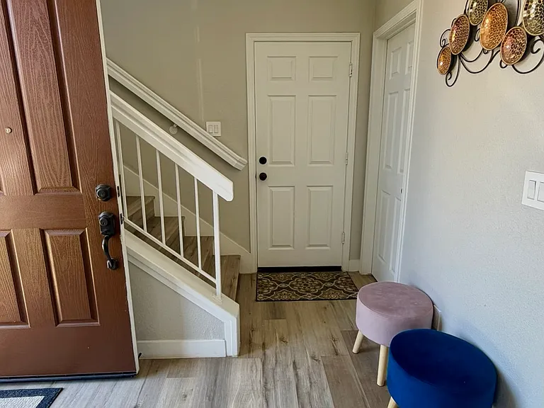 4756 Cheeney St — Photo 3
