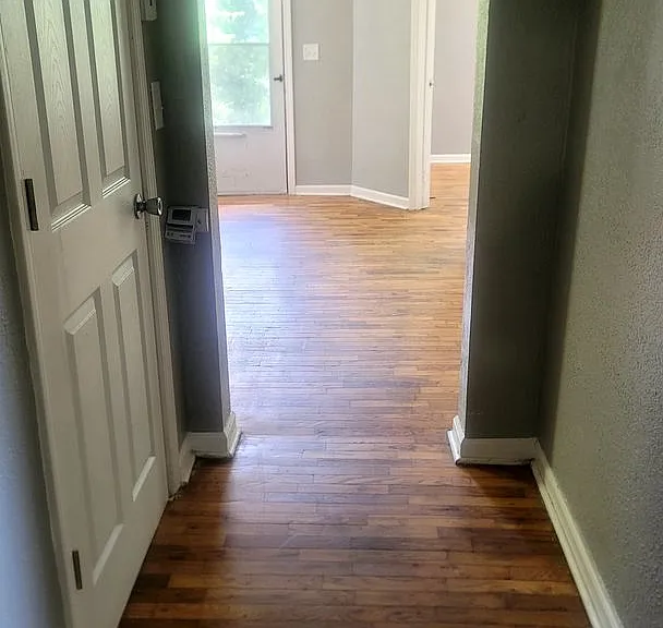 5303 Sawyer St — Photo 3