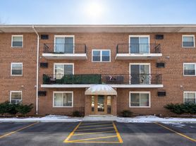 9715 S Harlem Ave, Chicago Ridge, IL