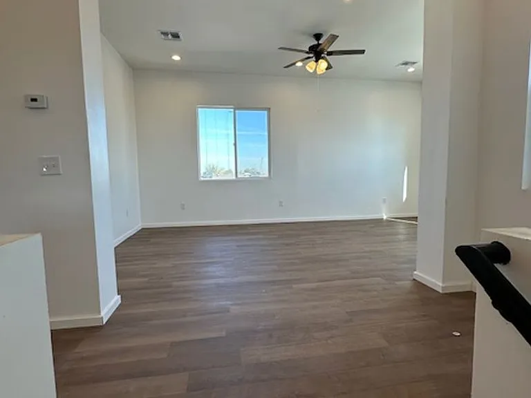 5022 S 35th Ave — Photo 12