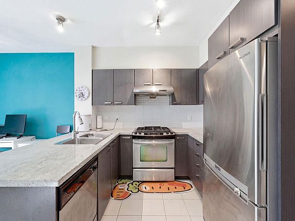 3rd image of 9500 Odlin Rd #429