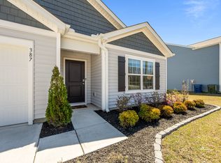 387 High Ridge Ct, Sneads Ferry, NC 28460