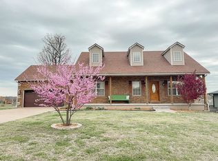 2818 W Kingsdale St, Joplin, MO 64804